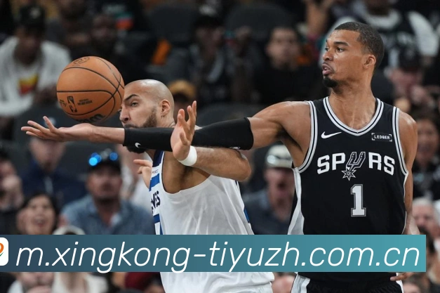 徐杰连续两场手感低迷十七分钟出战三投零中无分入账成长观察:最新赛事动态与深度分析 徐杰连续两场手感低迷十七分钟出战三投零中无分入账成长观察:最新赛事动态与深度分析